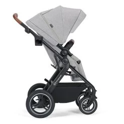 Kinderkraft B-TOUR 3in1 Kinderwagen Light Grey Inkl. Autositz, Adapter, Fußsack, & Regenschutz 23 Kinderkraft B-TOUR 3in1 Kinderwagen Light Grey Inkl. Autositz, Adapter, Fußsack, & Regenschutz -Baby Produkt Laden 5902533918959 7