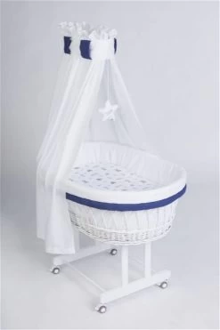 Mionido Stubenwagen Maxi Weiß Pyjamabär Blau Inkl. Garnierung, Matratze Und Matratzenbezug